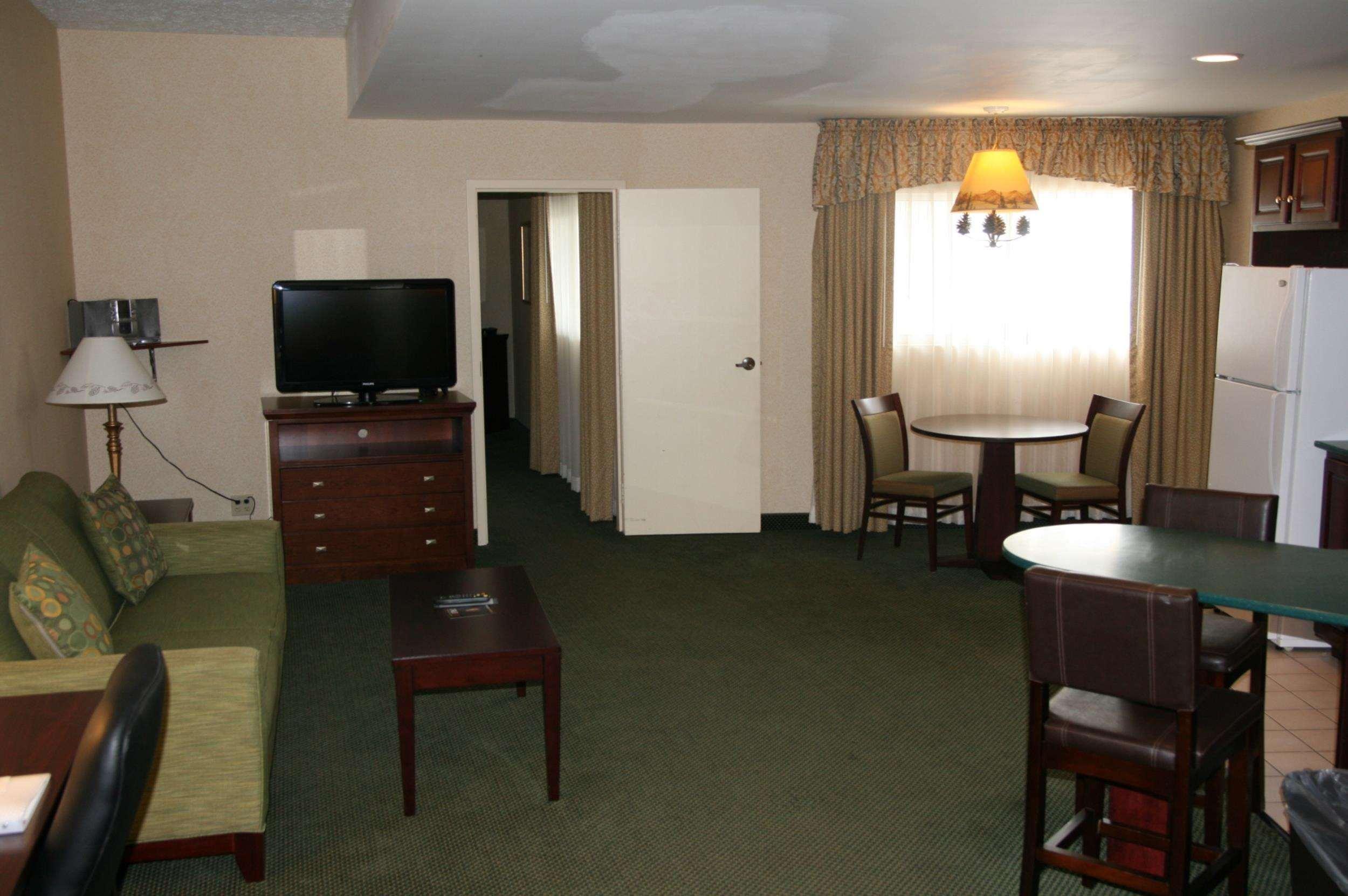 Hampton Inn Burlington - Colchester Экстерьер фото