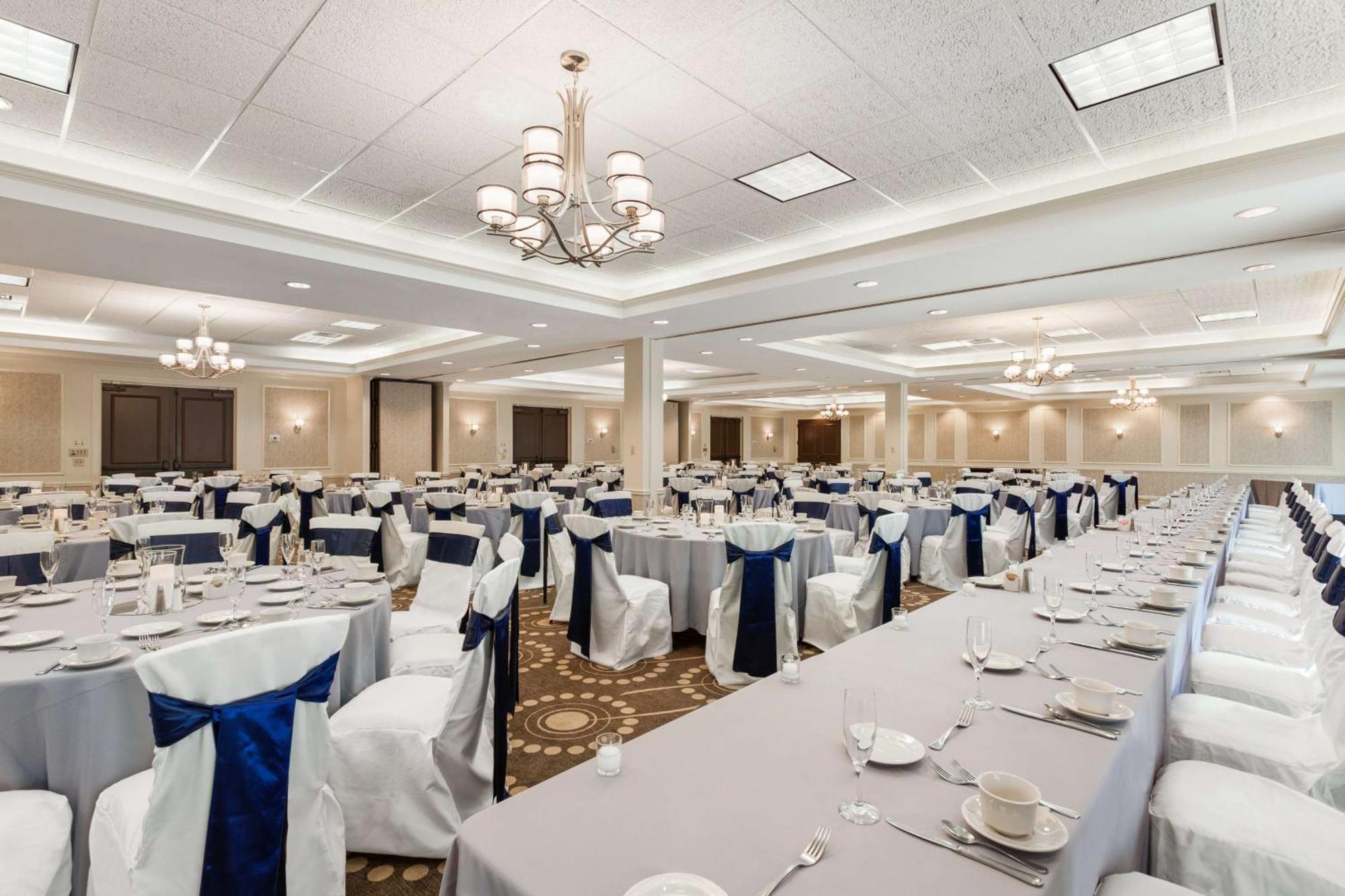 Hampton Inn Burlington - Colchester Экстерьер фото