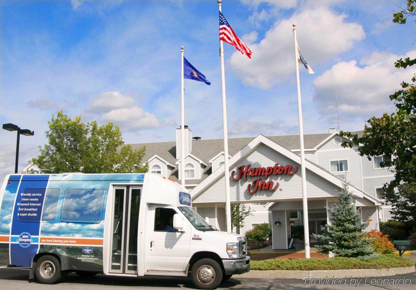 Hampton Inn Burlington - Colchester Экстерьер фото